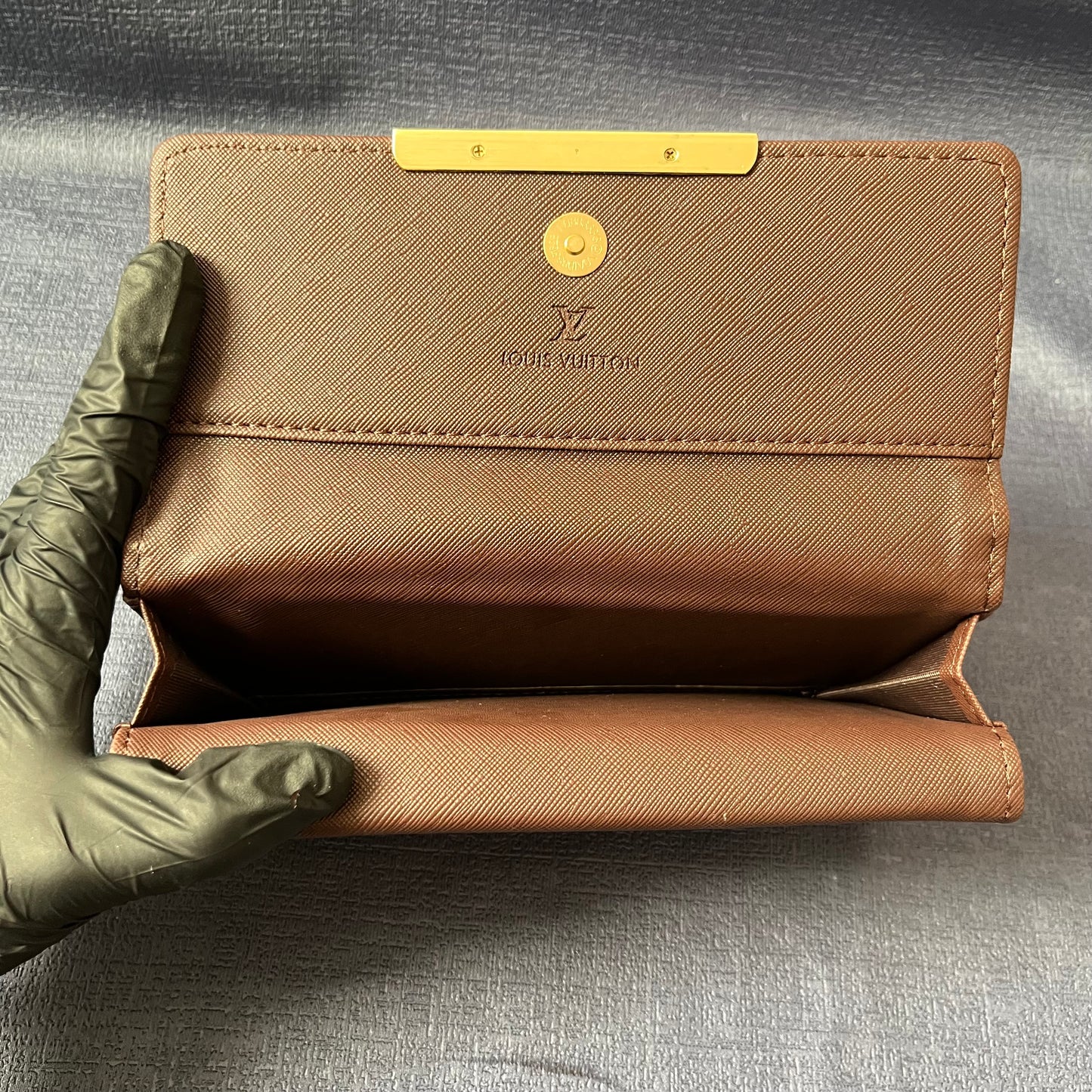 Cartera de cuadros marrón