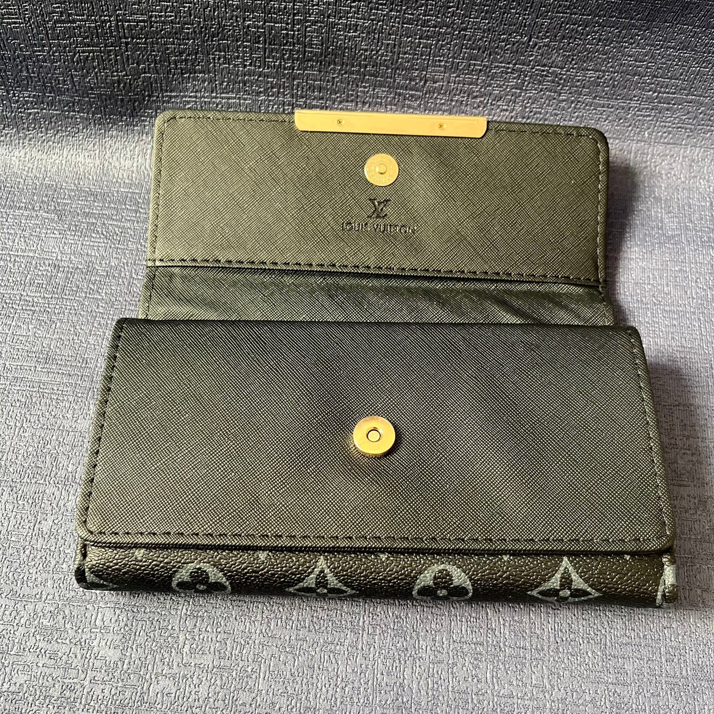 Cartera Luis Vuitton negro